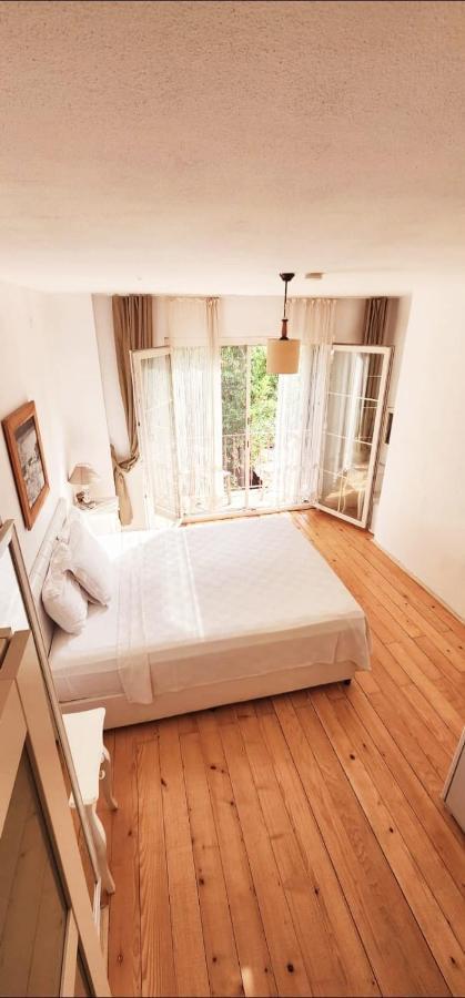 Pervin Hanim Konagi Alaçatı Exterior photo